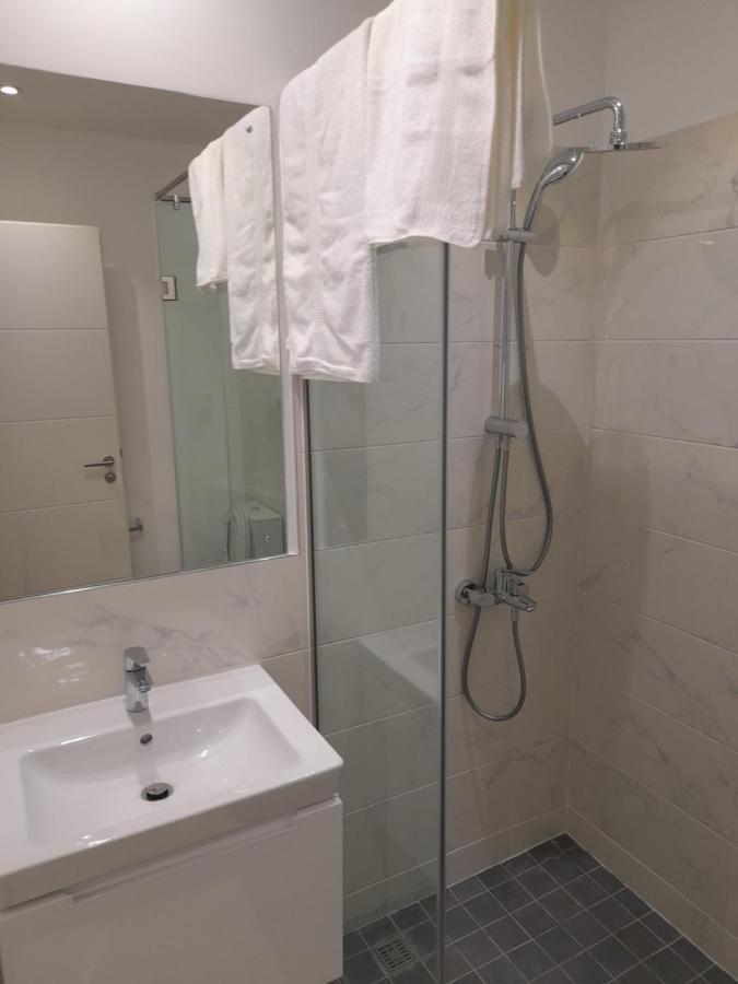 The Lennox D-Plus Apartments 阿克拉 外观 照片