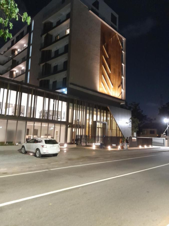 The Lennox D-Plus Apartments 阿克拉 外观 照片